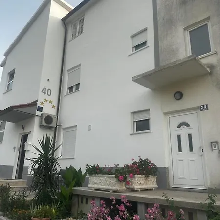 Elite Eg Apartment